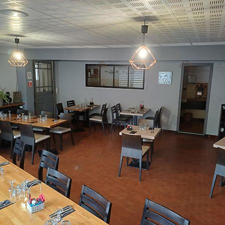 Auberge Des Platanes Villevocance Exterior foto